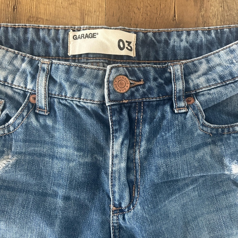 Garage Boyfriend Jeans Size 3 Distressed Ankle Length - Picture 5 of 12